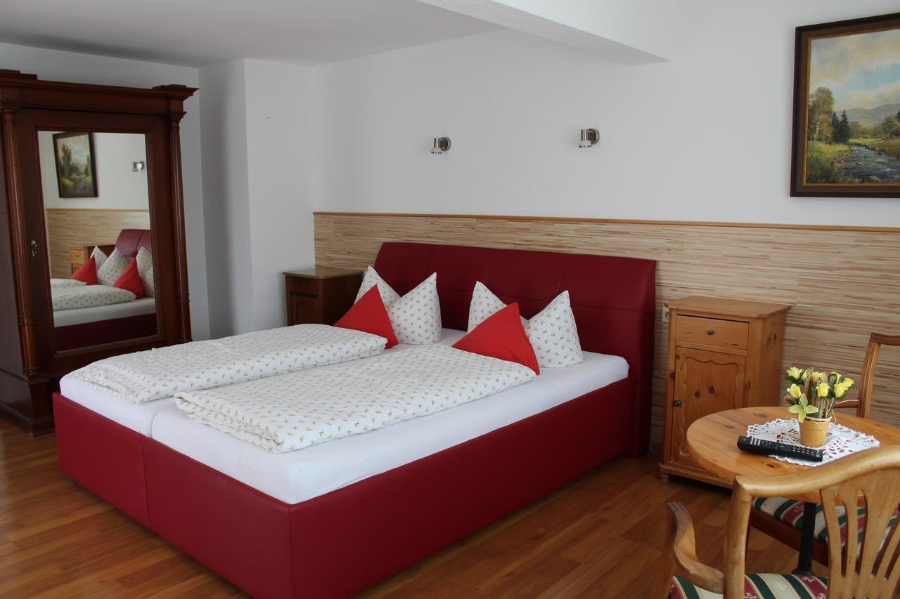 Gaestehaus Pfefferle Hotel Garni Und Ferienwohnungen Зігмарінген Екстер'єр фото